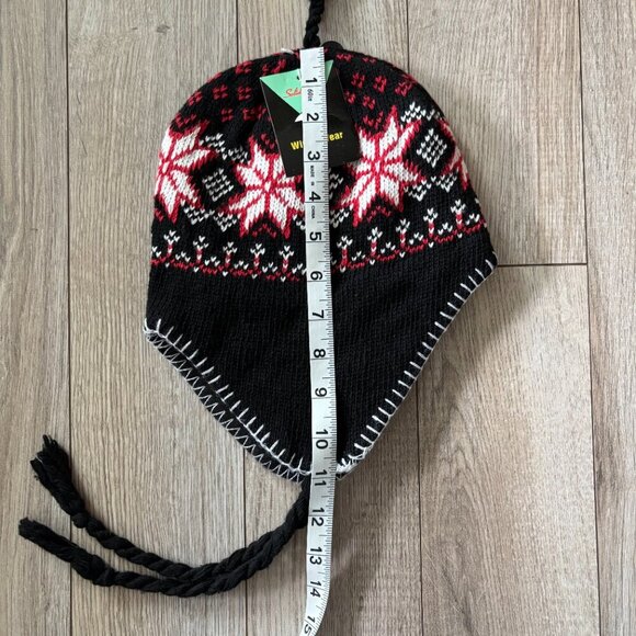 NWT Kids Black and Red Snowflake Fleece Lined Peruvian Beanie with Ear Flaps - Picture 8 of 9